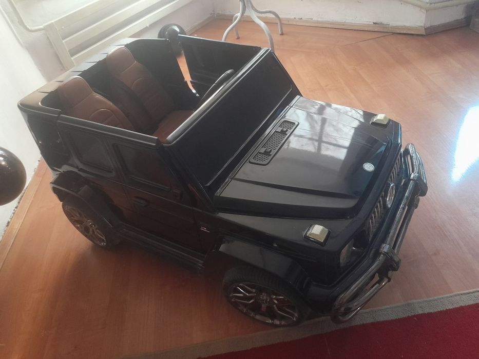 Электромобиль детский