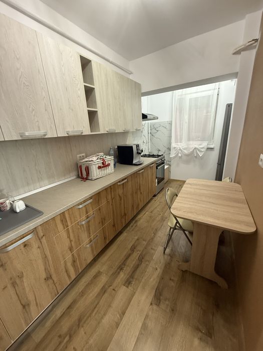 Apartament cu 2 camere ,et 3/4, str Doinei