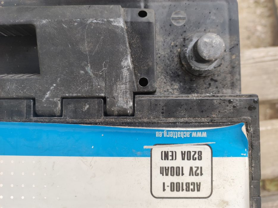 Акумолатор 100 аh