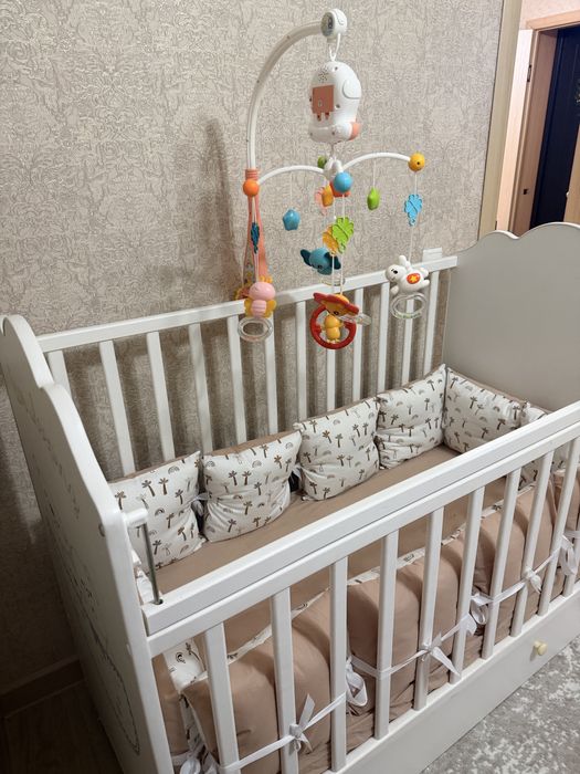 Детская кроватка