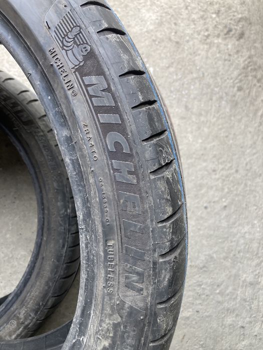 Anvelope Michelin  set 2 buc 235/40 ZR 19 Dot 2022