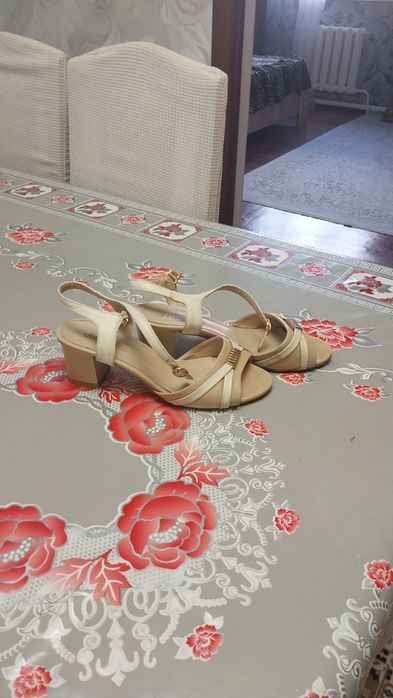 Все по 1000 тенге