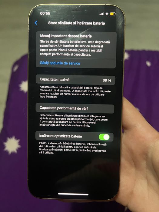 Vand IPhone 12 Pro Max Gold 256 GB si 2 Huse cadou