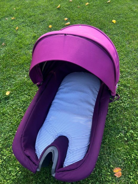 Stokke Xplory + бебешки кош