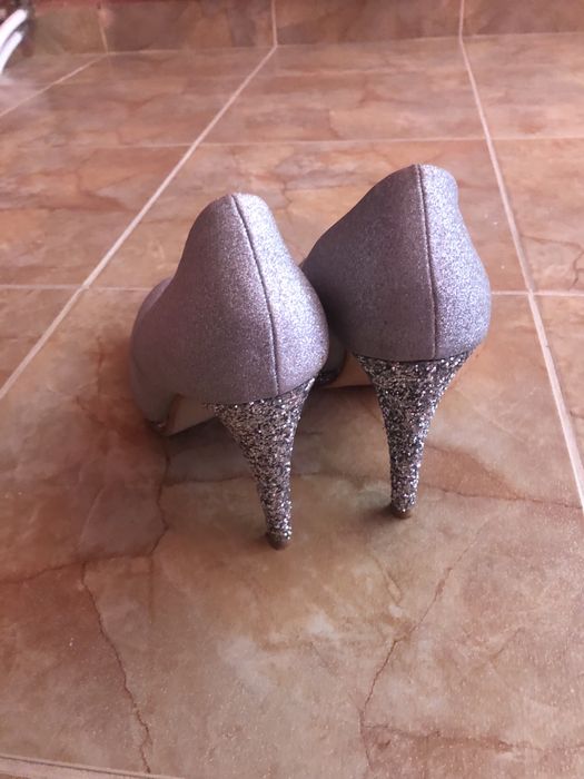 Дамски обувки на ток