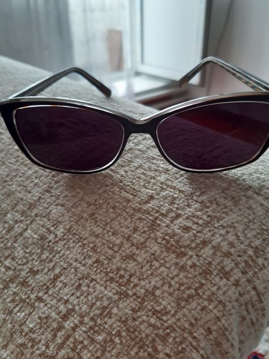 Продаю  солнцезащитные очки