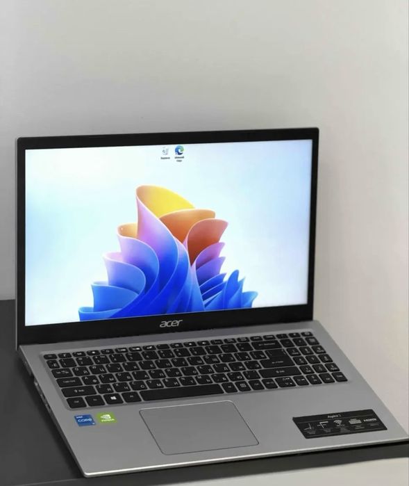 Продам ноутбук acer в отличном состоянии 2026 гоад