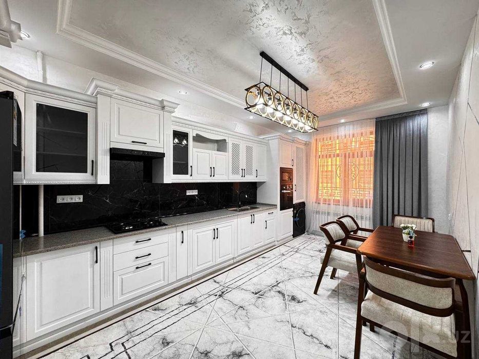 3 хонали хонадон сотувда Рудакий