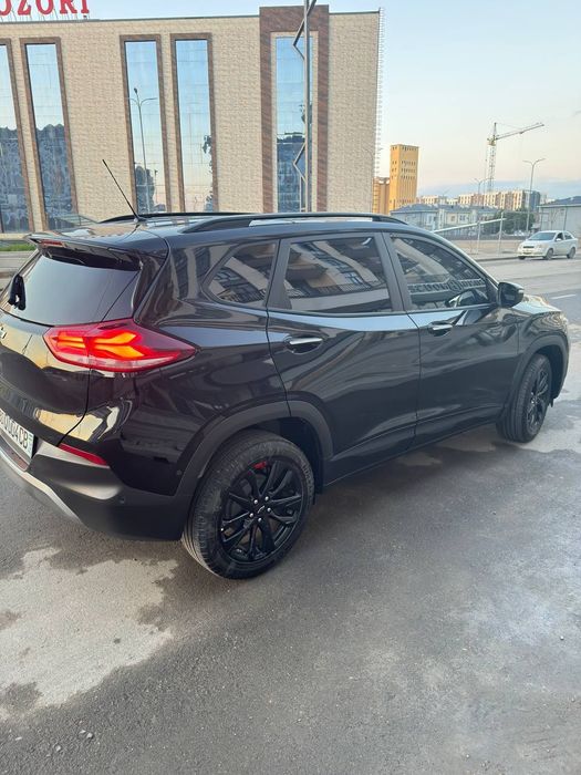 Tracker 2 sotiladi srochno