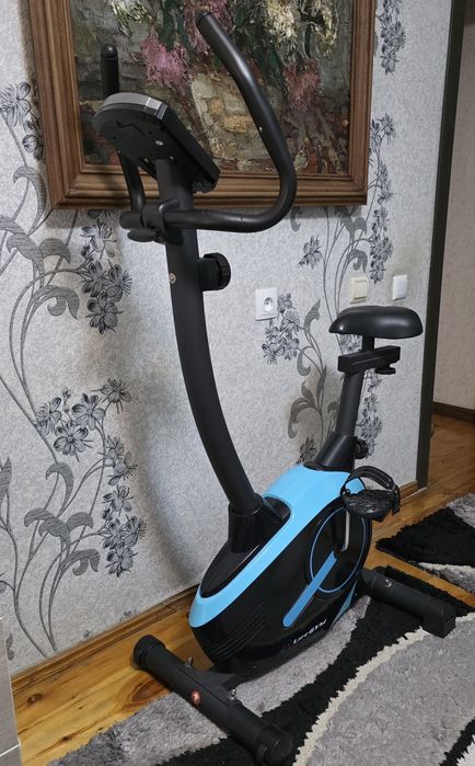 Продам тренажёрный Велосипед LifeGym