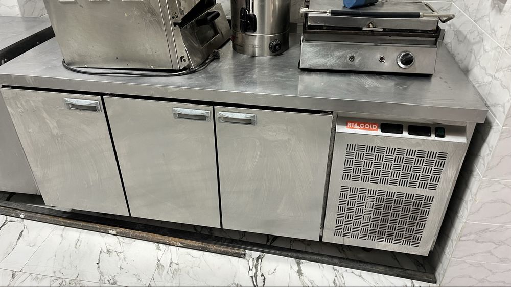 Холодильный стол для общепита