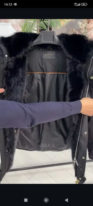 Продам куртку зимнюю