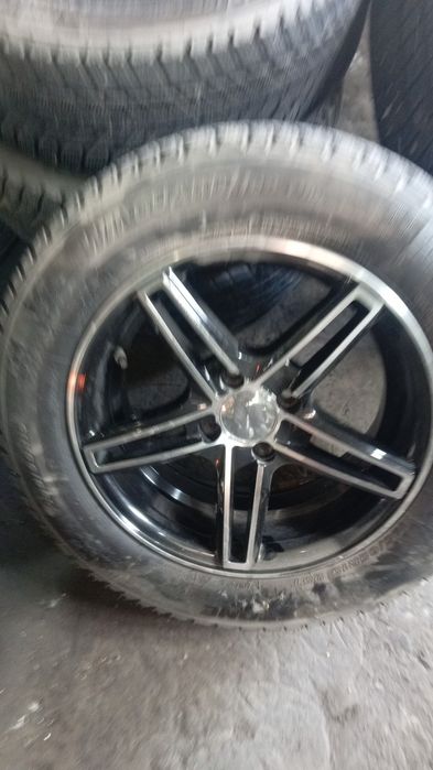 Автошины на авто
