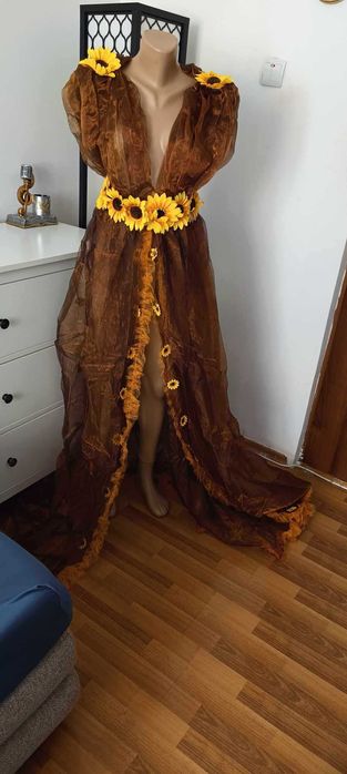 Rochie elegantă Sunflower