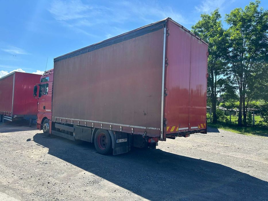 Camion MAN TGA 18.440