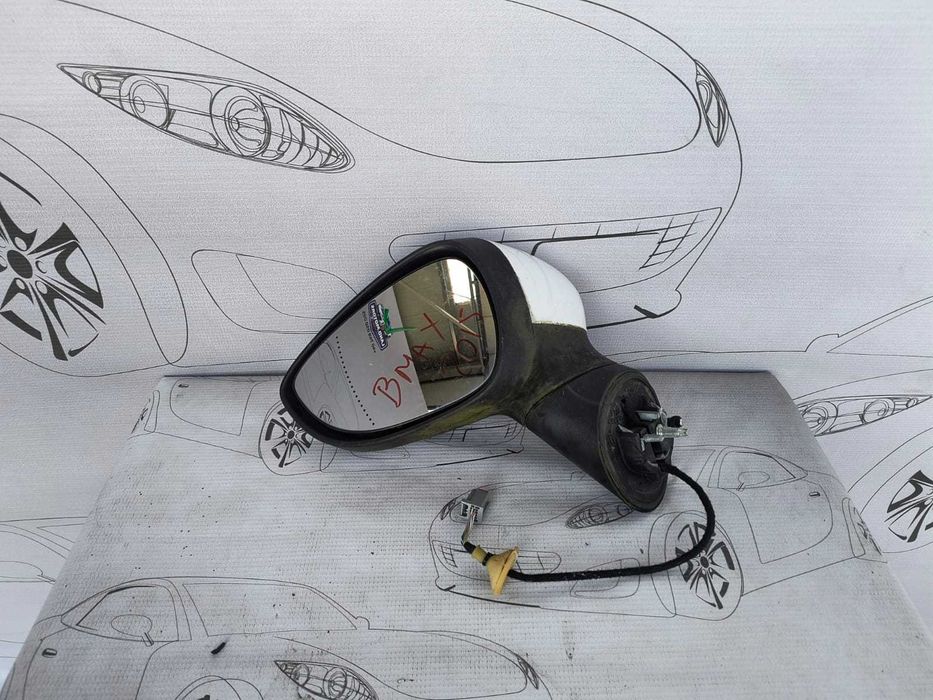 Oglindă Stânga 8 PINI Ford B-Max 2012-2017 / Cod OEM AV11-17683-FL (5C2)
