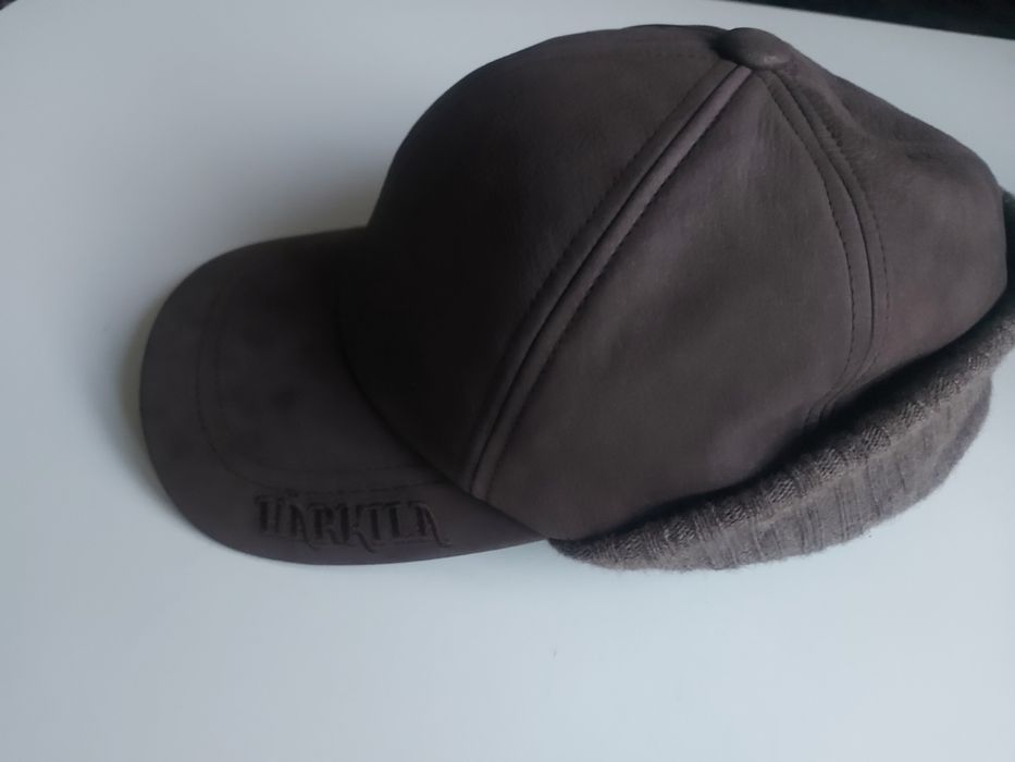 Harkila шапка с козирка. Кожа и вълна. Тип ушанка. 58-62см. Като нова