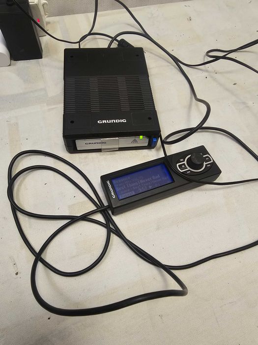 Grundig HDD 30 Car Jukebox (MP3 Jukebox Auto)
