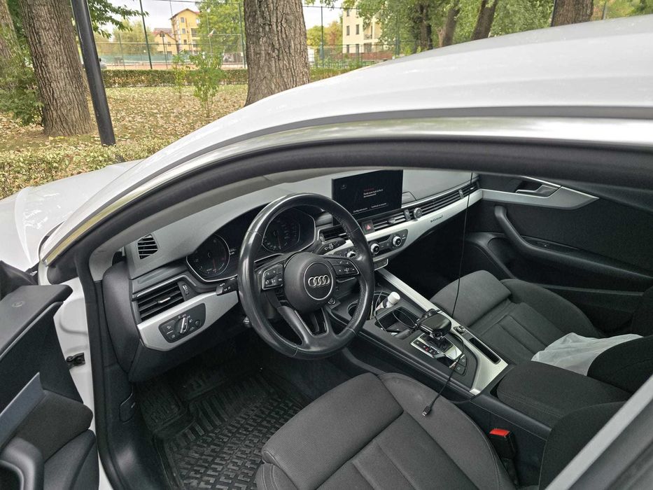 Audi A5 Stare perfecta- MILD HYBRID benzina+electric