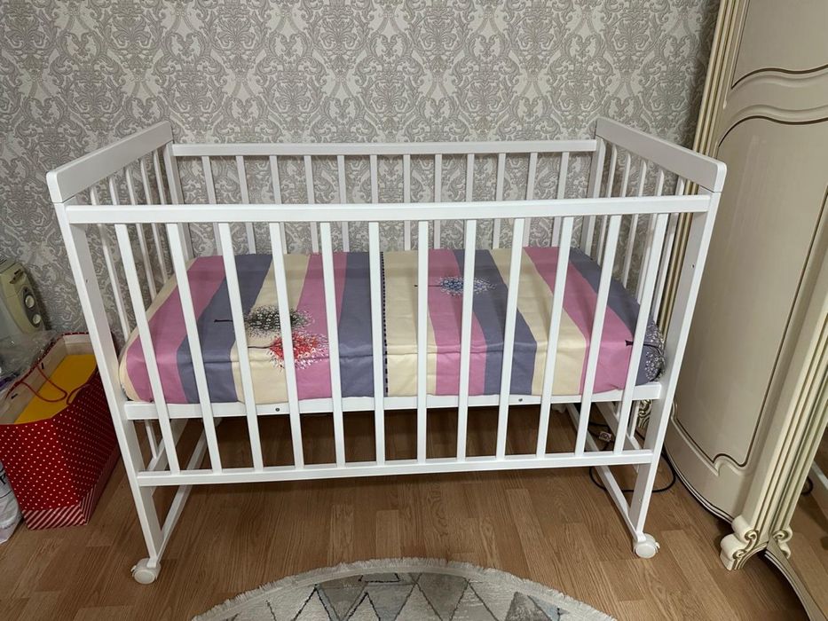 Детский манеж белый