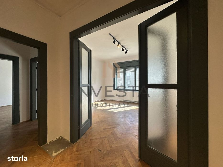 Apartament 4 camere 115 mp Ultracentral etaj intermediar pe Eroilor!
