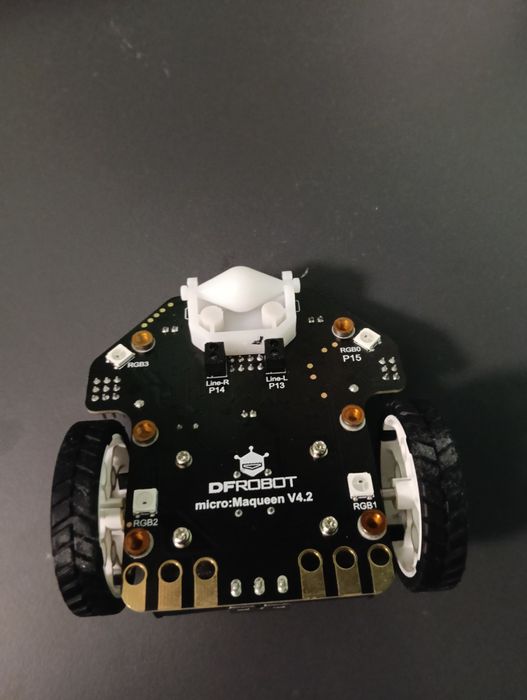 micro:Maqueen Robot