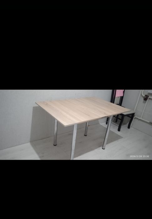 Кухонный стол. Раскладной