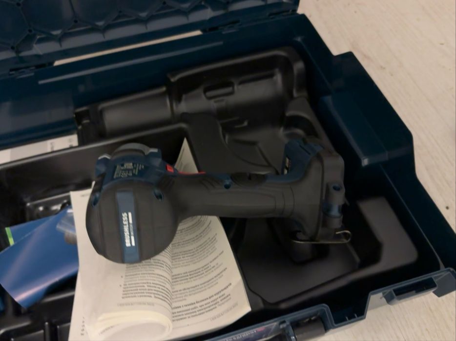 Bormasina impact Bosch 18V