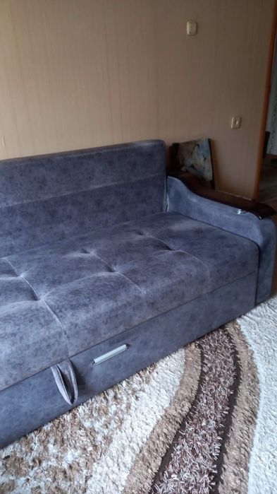 Продам диван угловой в отличном состоянии