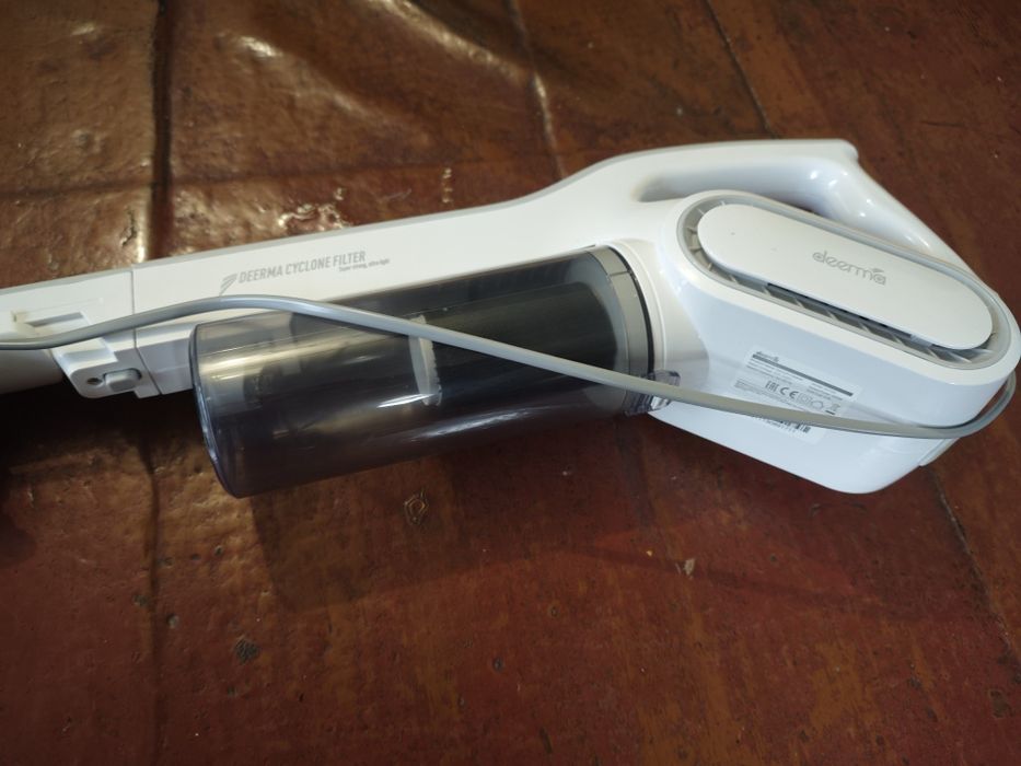 Пылесос Deerma .