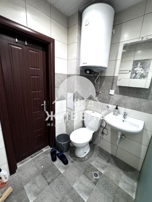 Дава се под наем Двустаен апартамент в Варна, Център - 78 кв.м за 448.8 € - Снимка #12