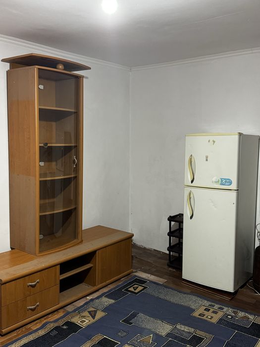 1 ком. Времянка чисто уютно, с мебелью, центральная вода ,газовая отпл