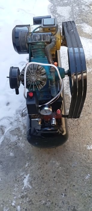 Воздушный компрессор