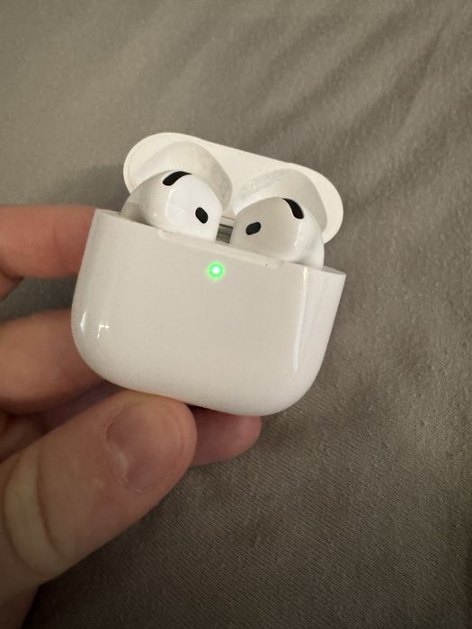 Оригинални Airpods 4 ANC в гаранция + кейс подарък
