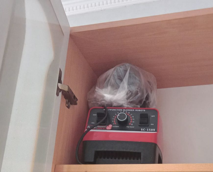 Матрас надувной 10000,печь и миксер