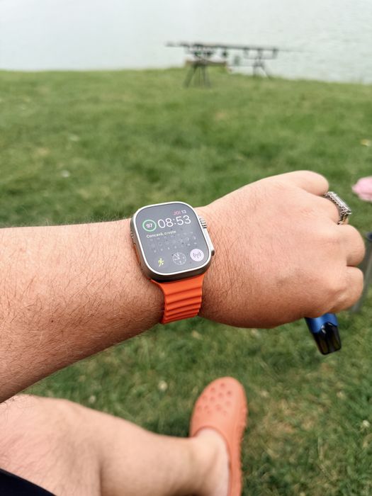 apple watch Ultra 2 impecabil la cutie baterie 100 % plus o curea pret 2300 lei fix predare in Buc. Sector 4