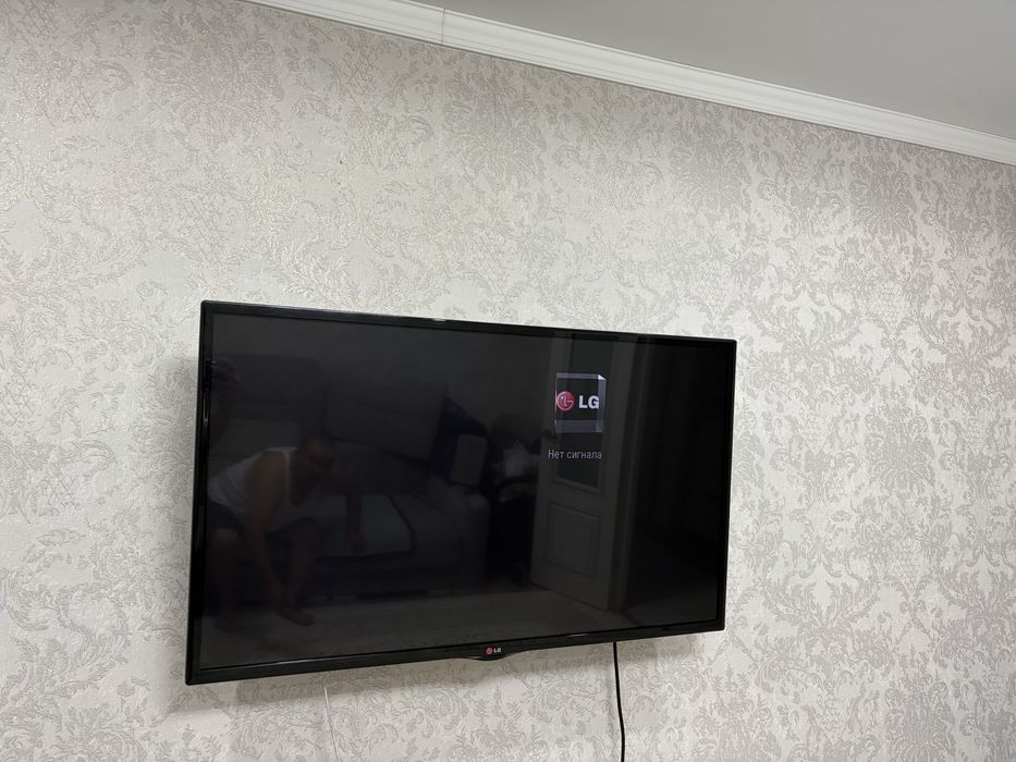 Телевизор телевизор б/у. LG.