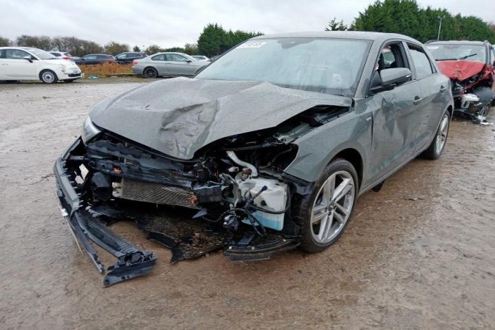Dezmembrez Audi A1 2