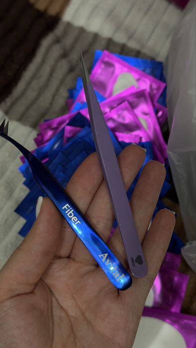 Продам материалы для мастера по наращ ресниц