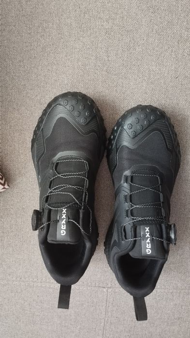 Papuci barbati nr.40  treking Gryxx goretex impermeabili
