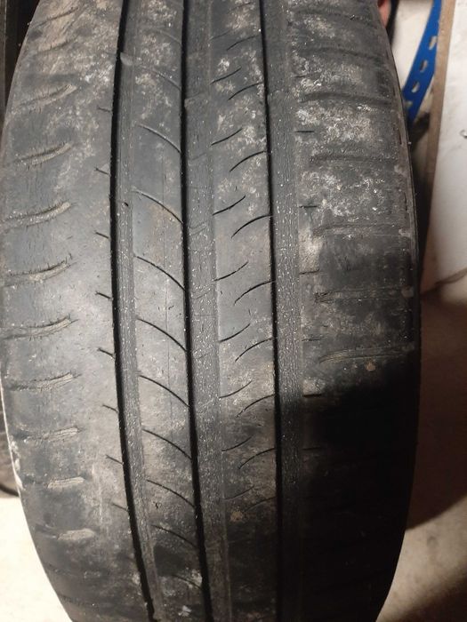 Cauciucuri de vara Michelin 205/60/R16 100 lei perechea