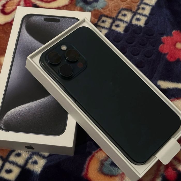 Продам айфон 15 про макс 256 гб