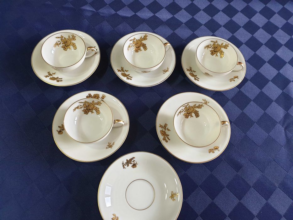 Финни порцеланови сервизи