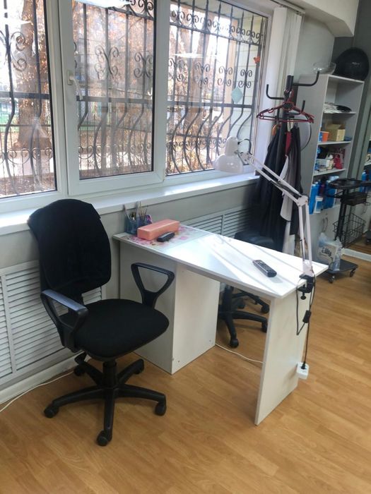 Сдам стол маникюрный в аренду