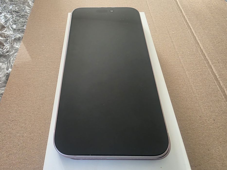 Продавам iPhone 15 Plus