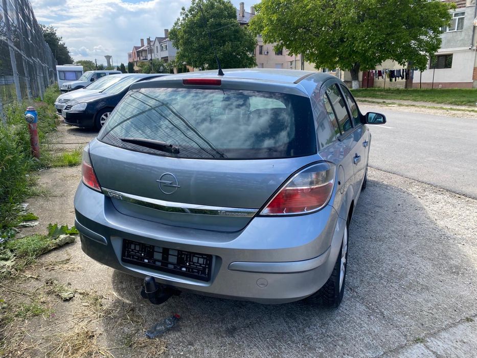 Opel Astra H 1.6 benzina