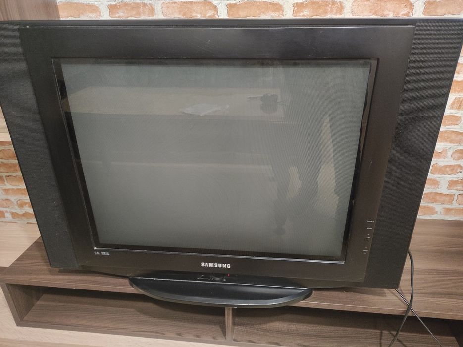 Телевизор с кинескоп Самсунг
