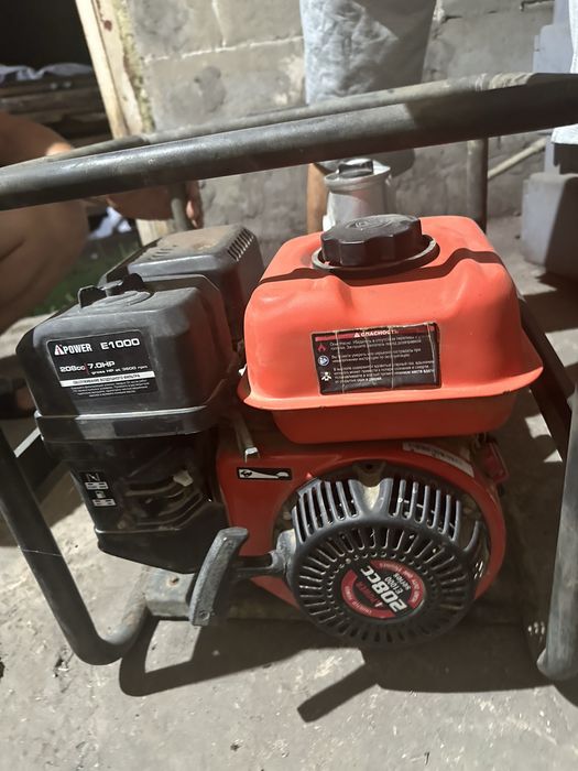 Продам Мотопомпу 208 кубов