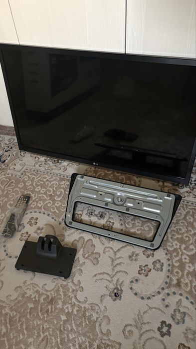 Телевизор LG 42” (106 см)