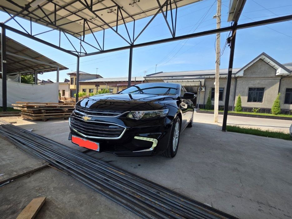 Malibu sotladi narxi 16000$ yil 2018